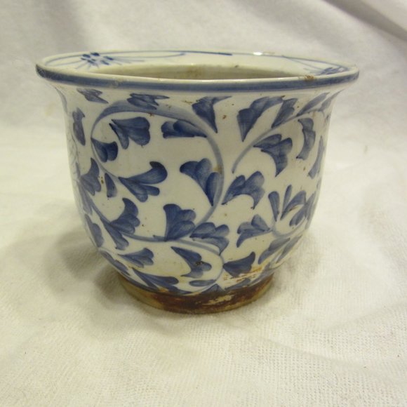 VTG CHINESE BLUE & WHITE JARDINIERE FLOWER POT, HAND PAINTED - Picture 2 of 7